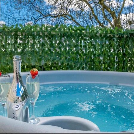 Tattershall Lakes Private Hot Tub Lodge - Sleeps 6 リンカーン エクステリア 写真